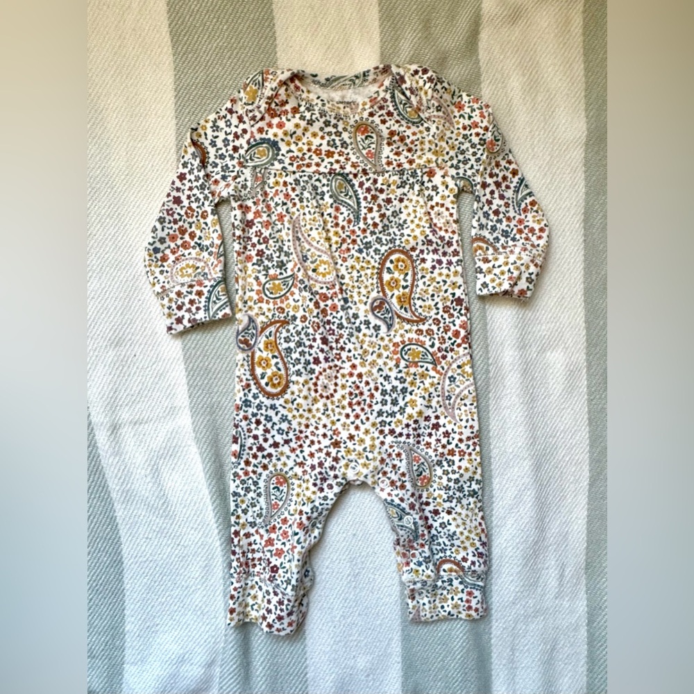 3/$10 Sale 6 Month Baby Night and Day Wear